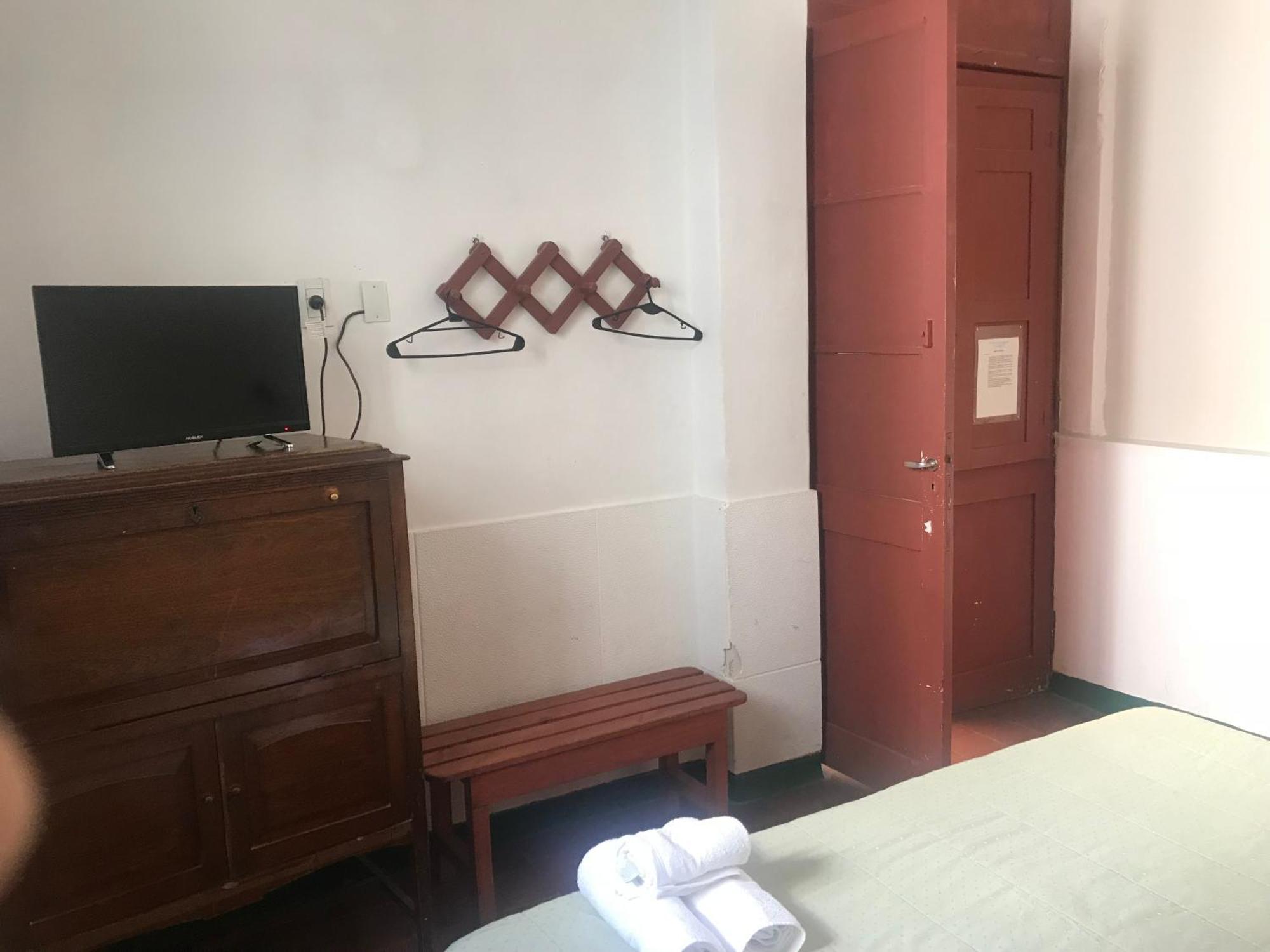 Posada Casa De Borgona Salta Eksteriør billede